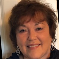 Sandy Schmadeke