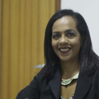 Cida Guimarães Barros