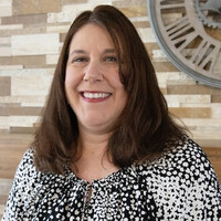 Gayle Verneuille