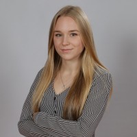 Mona Bauer