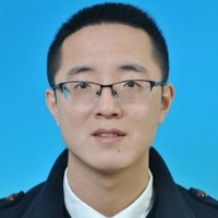 王铖健