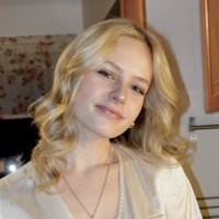 Emilia Ravn Hughes