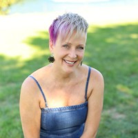 Linda Wallack