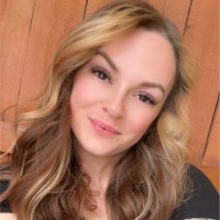 Lola Santana
