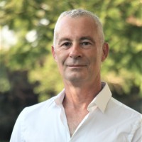Uri Eshet