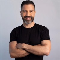 Esteban Tapia Akerman, Cams