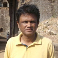 Satyajit De