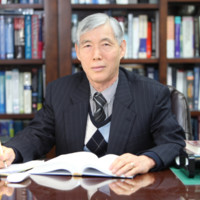 Dai Gil Lee
