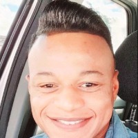 André R