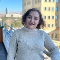 merve nur E.
