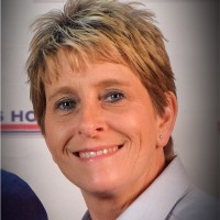 Leslie Holsombeck