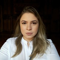 Caroline Lourenço Lino