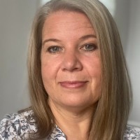 Szilvia Surányi