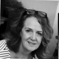 Suzanne Lawrence