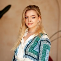 Юлія Вронська