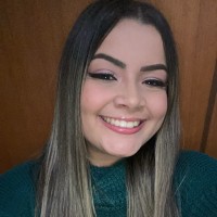 Júlia Magalhães