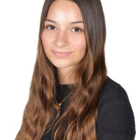 Lara De Vries