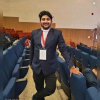 Vineet Giri