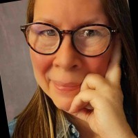 Suzanne Bayles