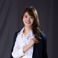Sandy 瓊華 Cheng