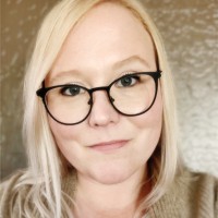 Leslie K.