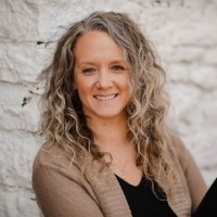 Stephanie Dean