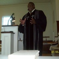 Pastor Robert H. Pitts