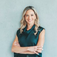 Dr. Adriana Alvarado