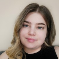 Éva Szabina Kolozsi