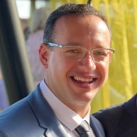 Luciano Effting Sombrio