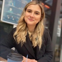Dilara Ayvaçiçeği