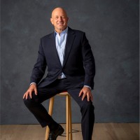 Lance UgglaLance Uggla is an Influencer