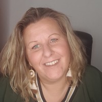 Cécile MALET