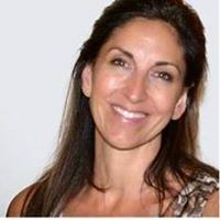 Christine Leonard