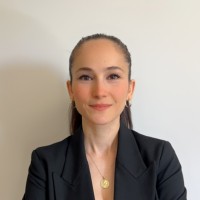 Özlem K.