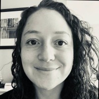 Verónica Ardila Vernaza, B.Arch, Esp. Urban Law, MEL