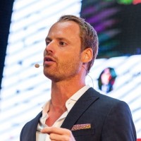 Nik Lang