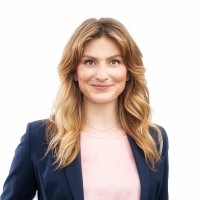Nina Hackl