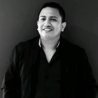 Carlos Aguila