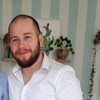 Chris R