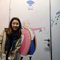 Yi-Fang, Yvonne Lin