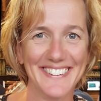 Ingrid Van Zoest