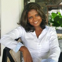 Laura Desveaux