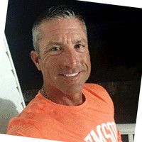 Bruce Capps