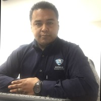 Omar León