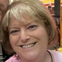 Lisa Voskeritchian