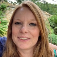 Kirsty Travers