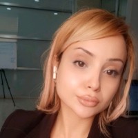 Elanə Qarayeva.