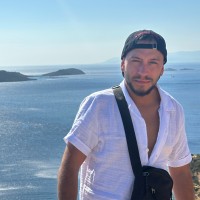 Zekeriya Akgün