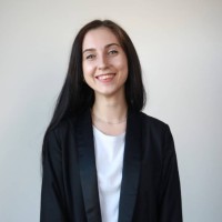 Alena R.